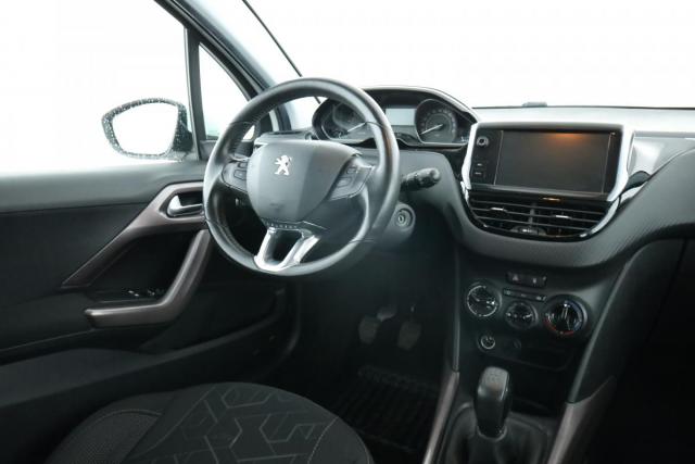 Peugeot 2008 image 9