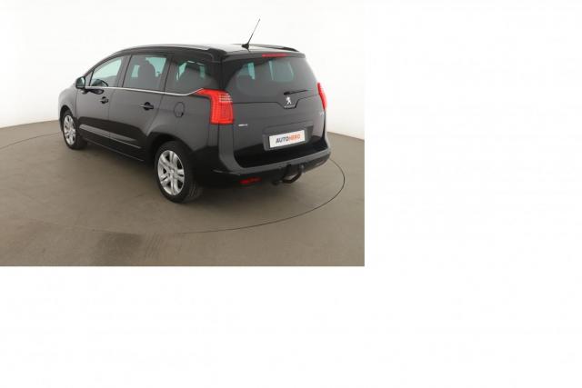 Peugeot 5008 image 9
