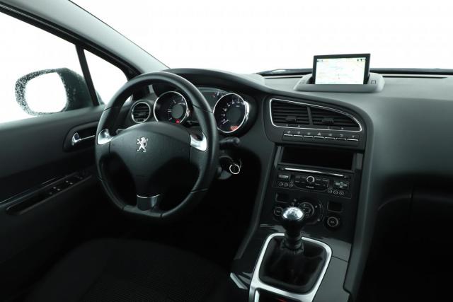 Peugeot 5008 image 3