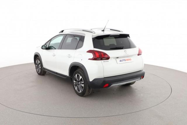 Peugeot 2008 image 8