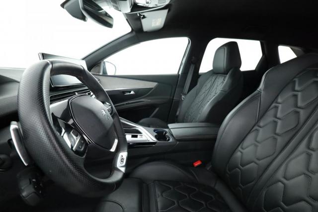 Peugeot 3008 image 1