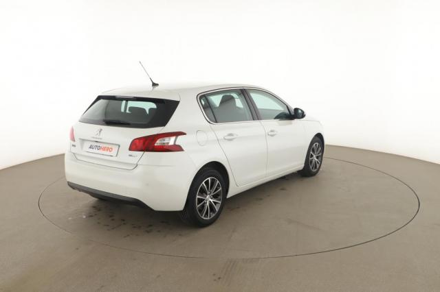 Peugeot 308 image 8