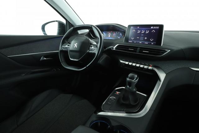 Peugeot 3008 image 8