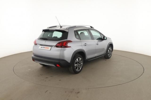 Peugeot 2008 image 7