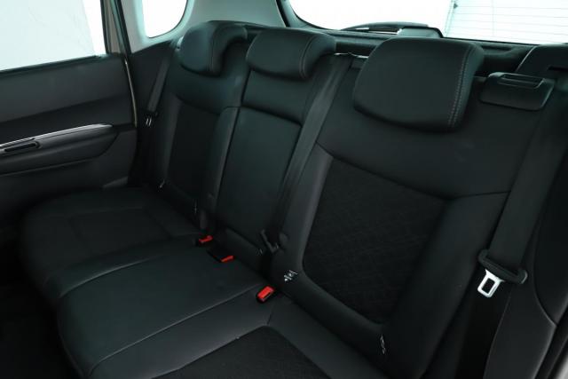 Peugeot 3008 image 1