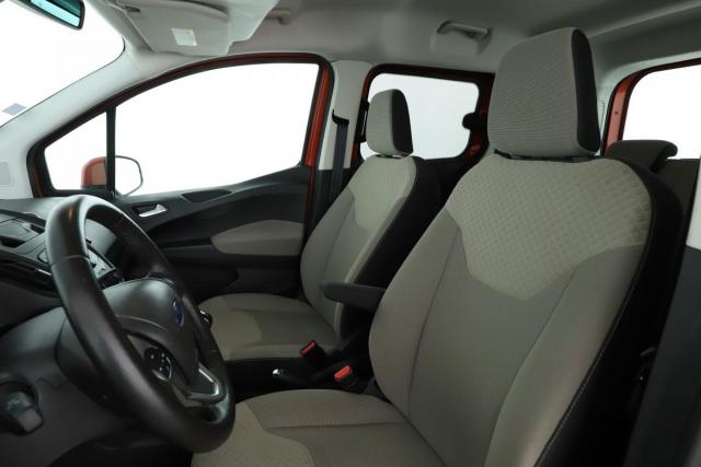 Ford Tourneo image 9