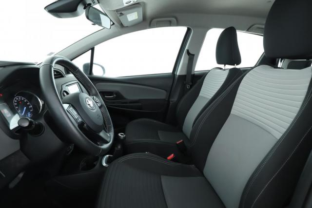 Toyota Yaris image 9