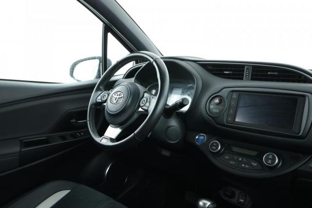 Toyota Yaris image 6