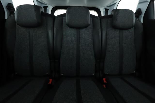 Peugeot 5008 image 7