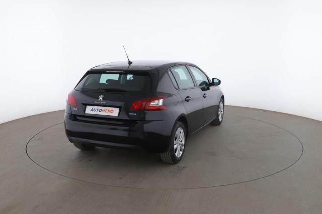 Peugeot 308 image 2