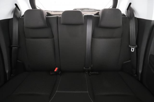Peugeot 208 image 7