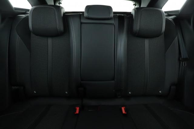 Peugeot 3008 image 6