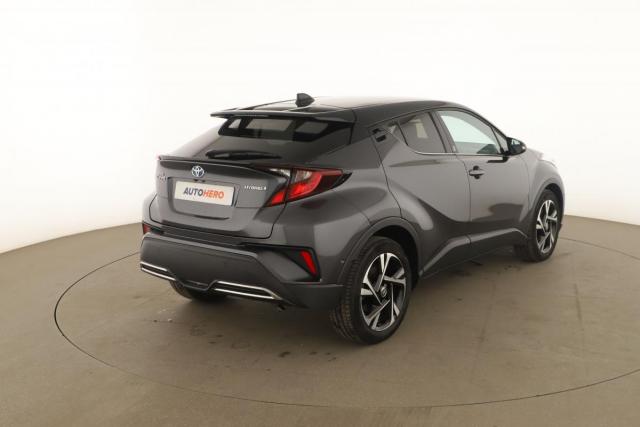 Toyota C-Hr image 7