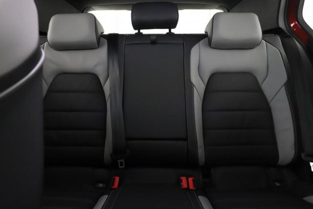 Volkswagen Golf image 1