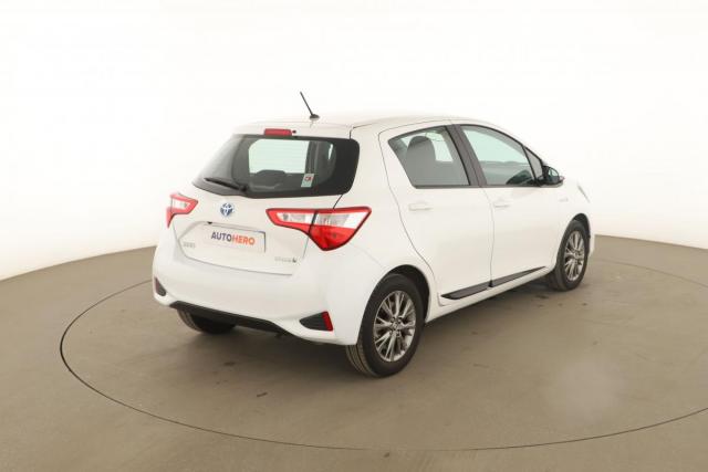 Toyota Yaris image 2