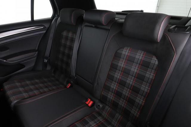 Volkswagen Golf image 1
