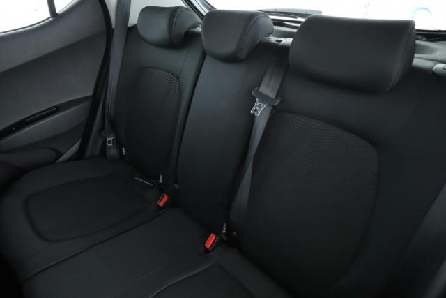 Hyundai I10 image 9
