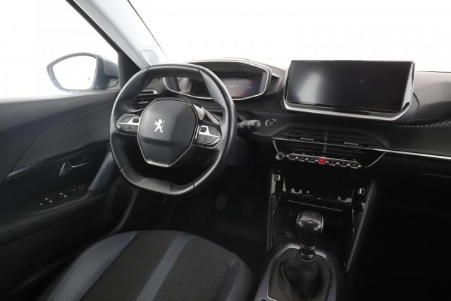Peugeot 2008 image 7