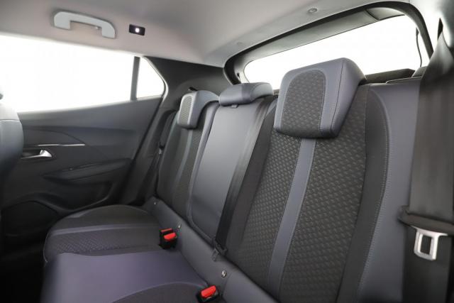 Peugeot 2008 image 2