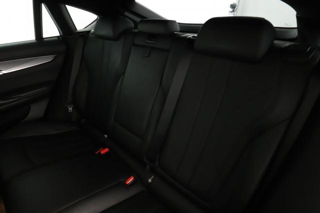 Bmw X6 image 9