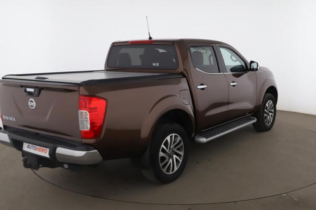 Nissan Navara image 8