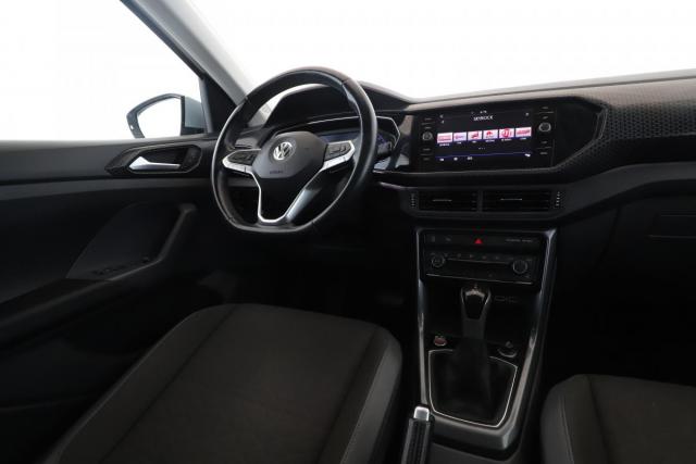 Volkswagen T-Cross image 1