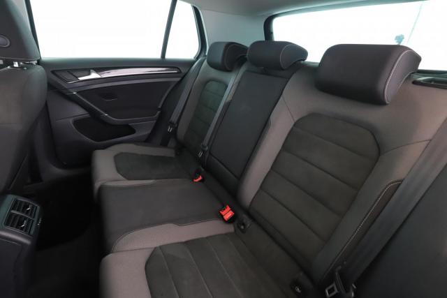 Volkswagen Golf image 1