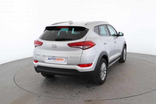 Hyundai Tucson image 8