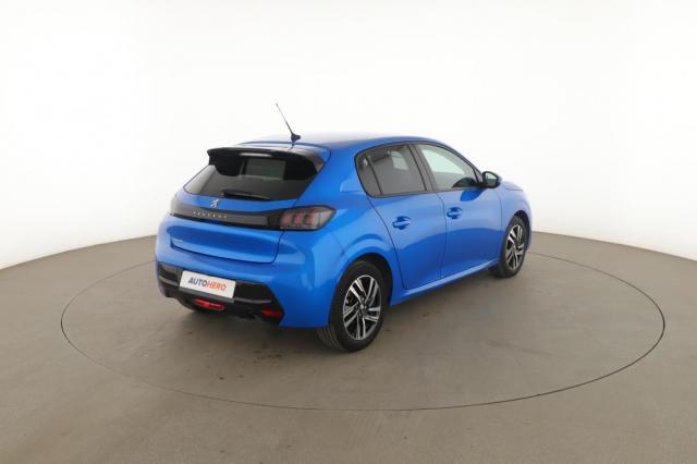Peugeot 208 image 1