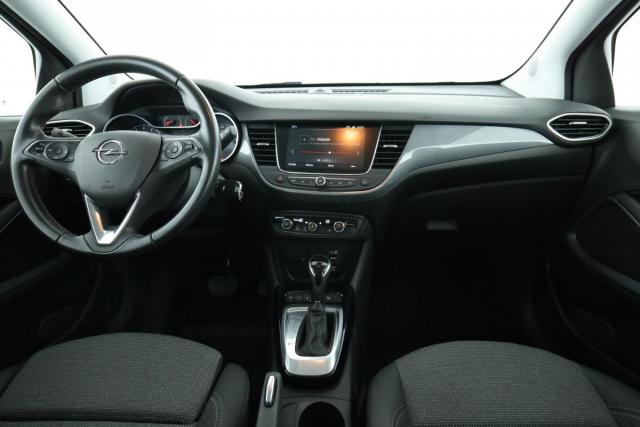 Opel Crossland image 2