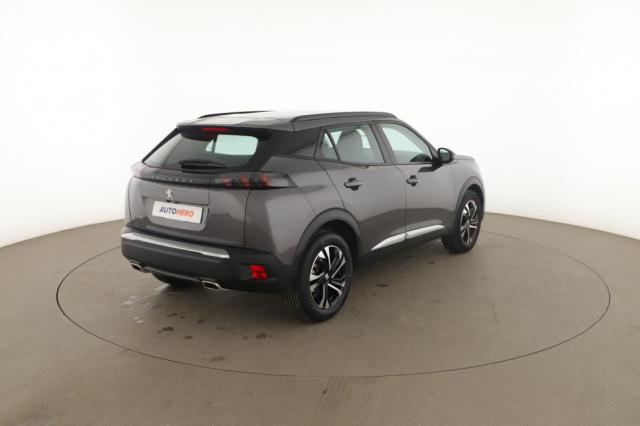 Peugeot 2008 image 8