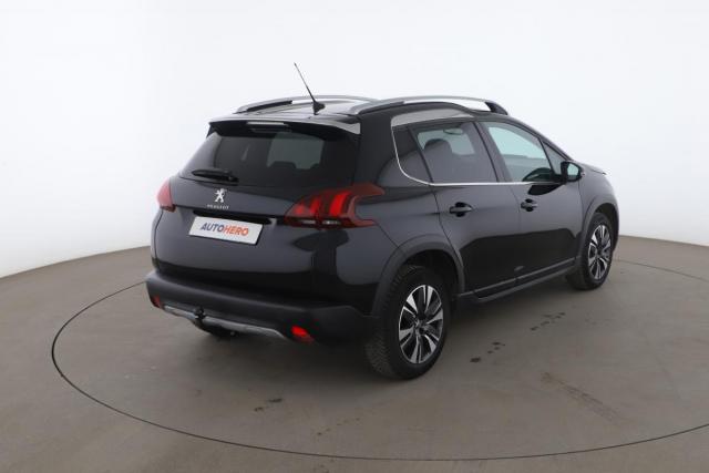 Peugeot 2008 image 8