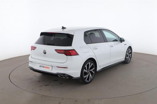 Volkswagen Golf image 8