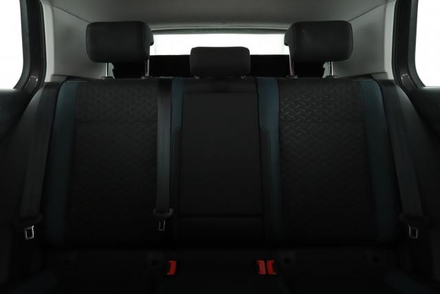 Volkswagen Golf image 6