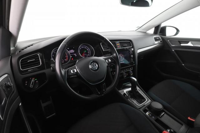 Volkswagen Golf image 7