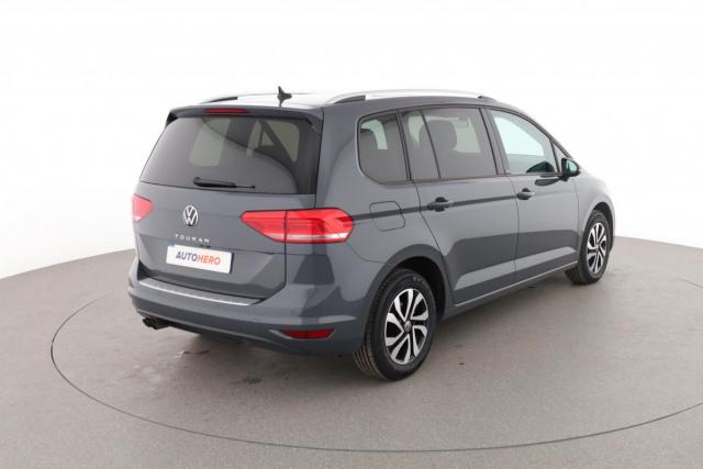 Volkswagen Touran image 9