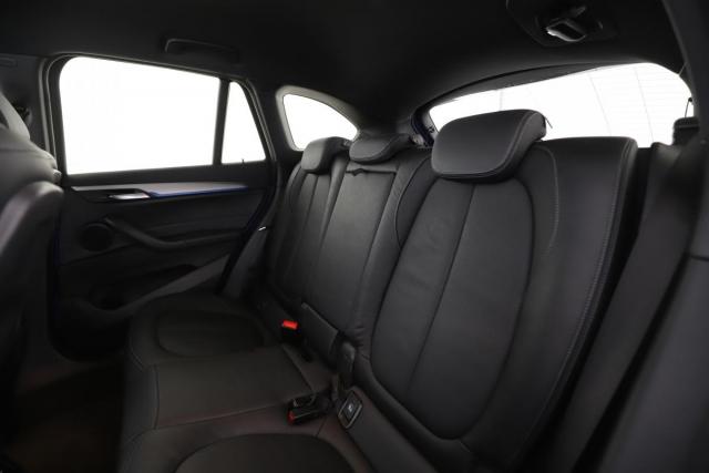 Bmw X1 image 2