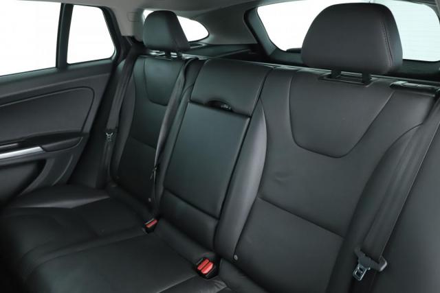 Volvo V60 image 5