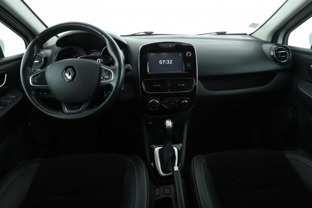 Renault Clio Estate image 5
