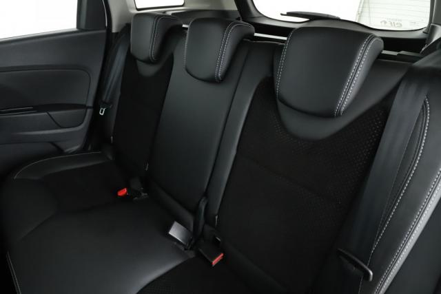 Renault Clio Estate image 8