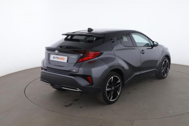 Toyota C-Hr image 8