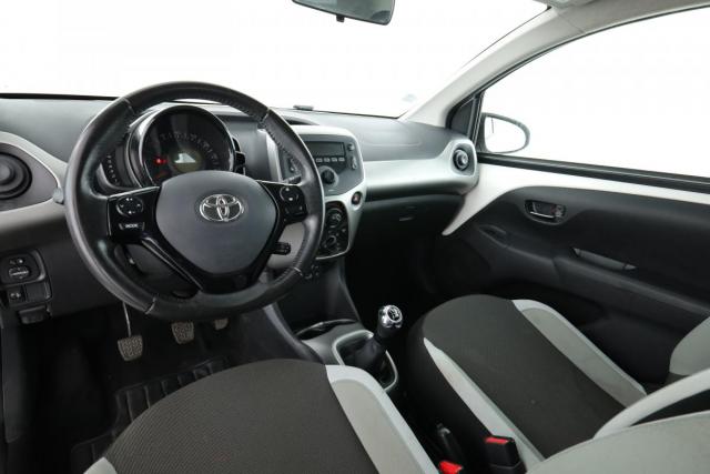 Toyota Aygo image 2