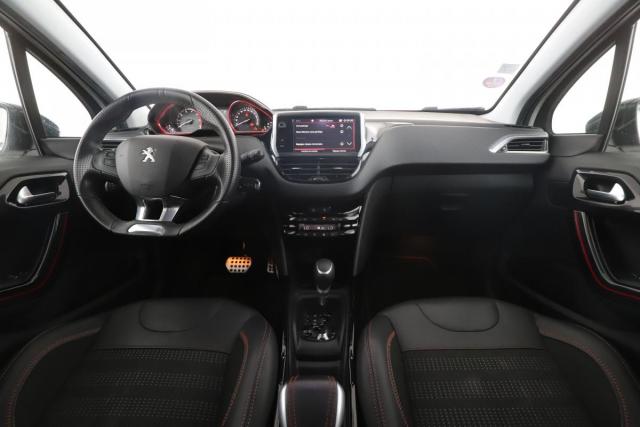 Peugeot 2008 image 3