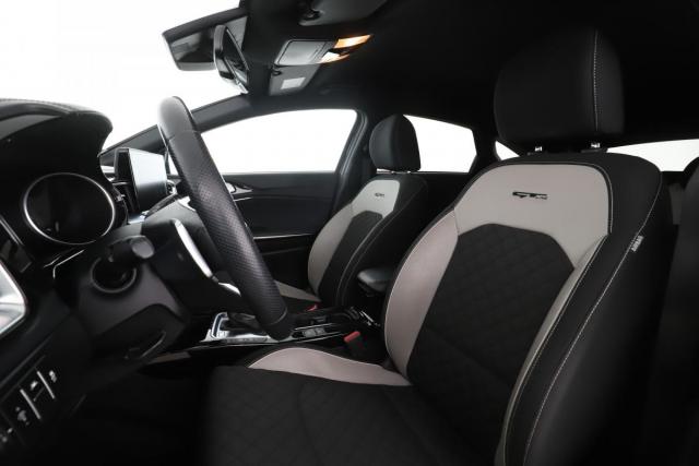 Kia Proceed image 7