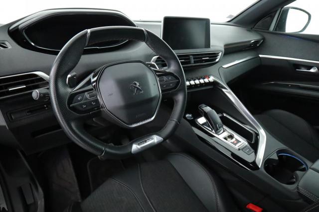 Peugeot 3008 image 2