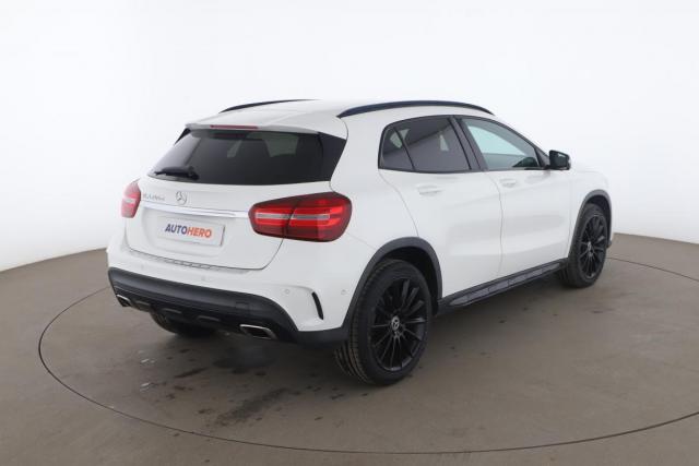 Mercedes Benz Gla image 8