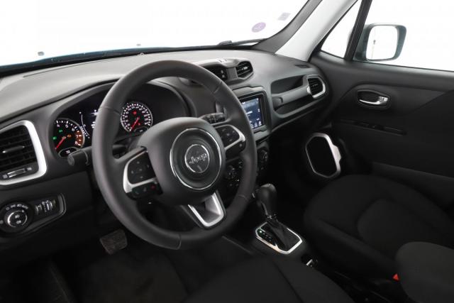 Jeep Renegade image 2