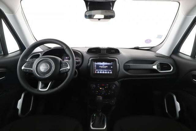 Jeep Renegade image 8