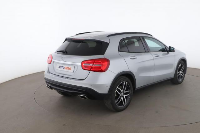 Mercedes Benz Gla image 2