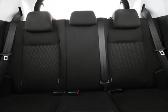 Peugeot 208 image 5